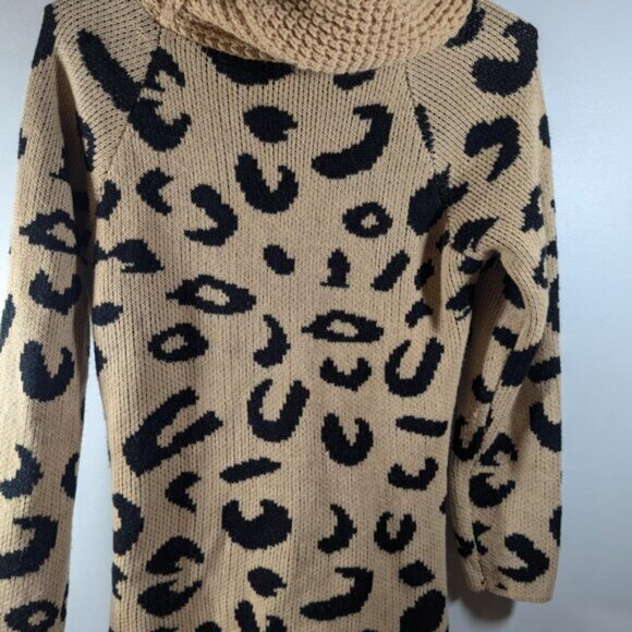Cowl Neck Leopard Print button down heavy sweater Cheetah print size small - Picture 8 of 9